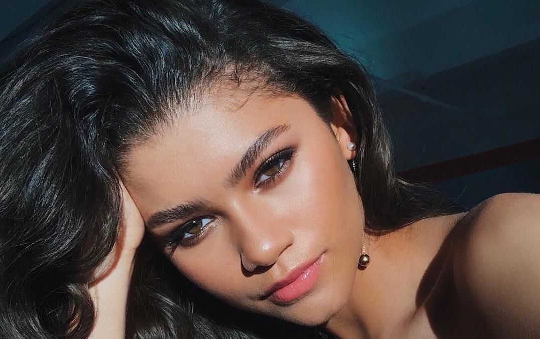 Nhan sac nu chinh cua bo phim co nhieu canh nong dang gay tranh cai hinh anh