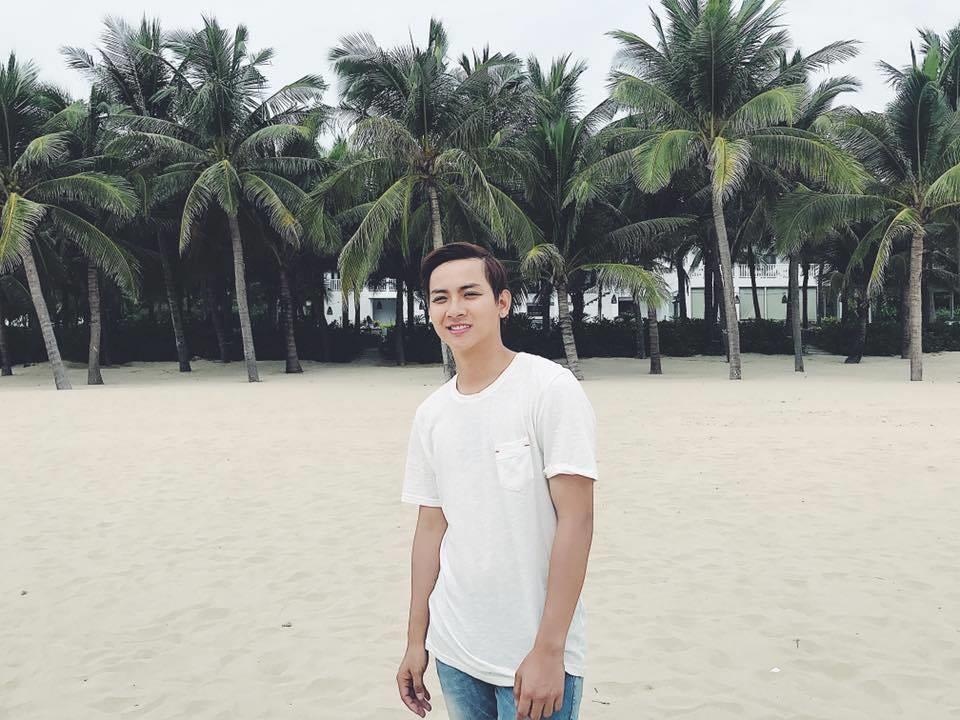 Hoai Lam nhuom toc vang anh 2