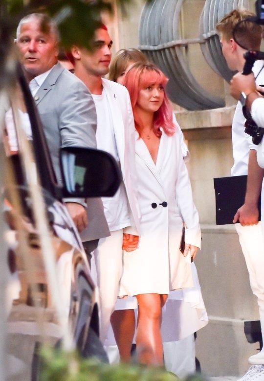 Joe Jonas va Sophie Turner ket hon anh 8