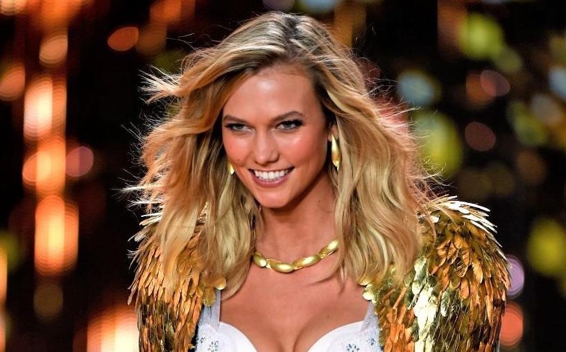 Karlie Kloss lan dau tiet lo nguyen nhan roi khoi Victoria's Secret hinh anh