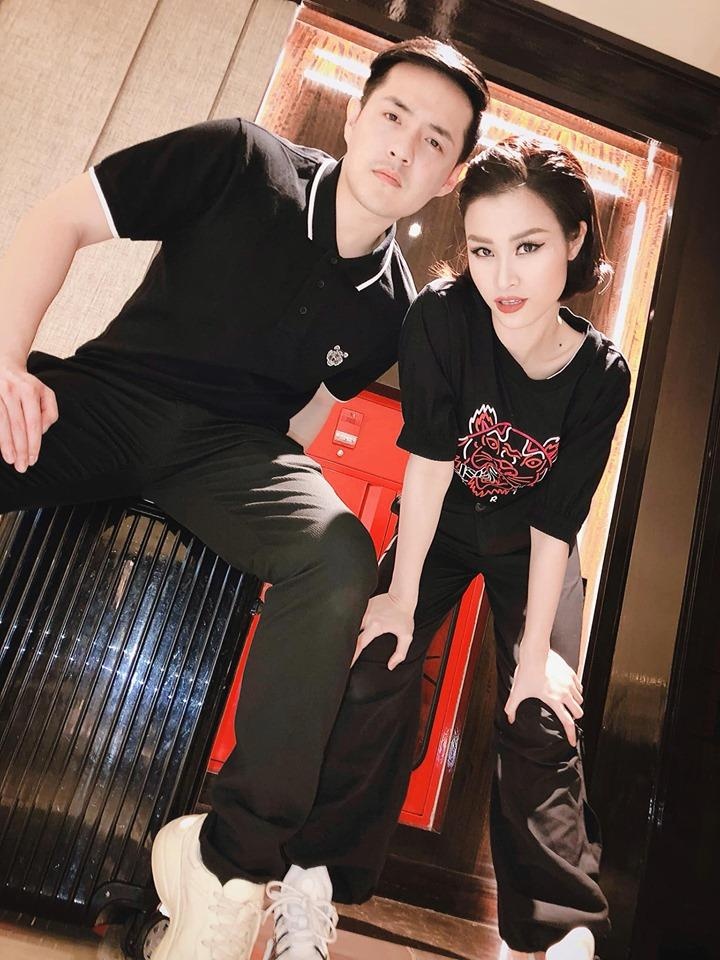 Dong Nhi va Ong Cao Thang anh 9