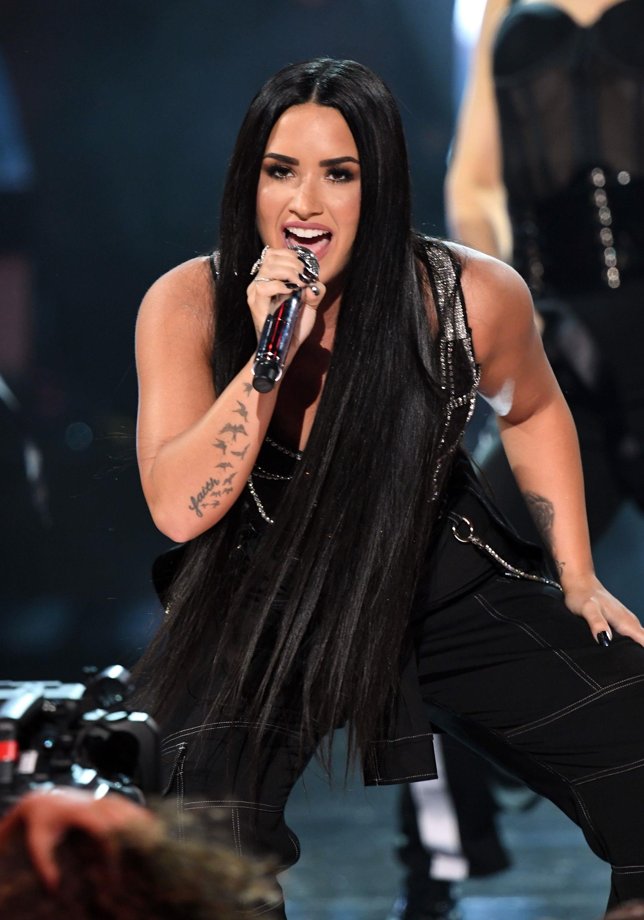 ca sĩ Demi Lovato nghiện ngập ảnh 5 ca si Demi Lovato nghien ngap anh 5