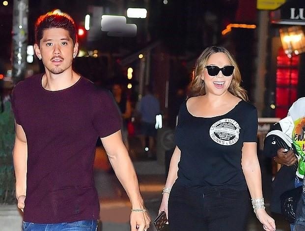 Mariah Carey vui ve ben tinh tre anh 1