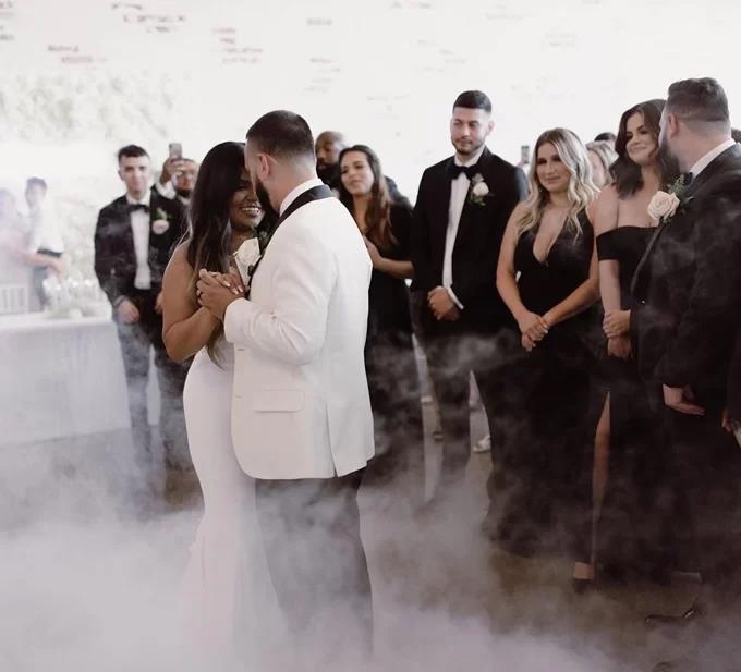 Selena Gomez khoe nguc anh 3