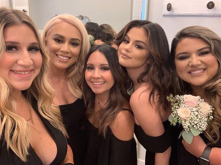 Selena Gomez khoe nguc anh 6