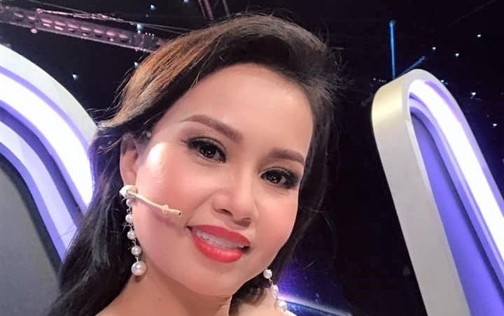 Cam Ly hat live 'Chim trang mo coi' sau hai nam mat giong vi benh hinh anh