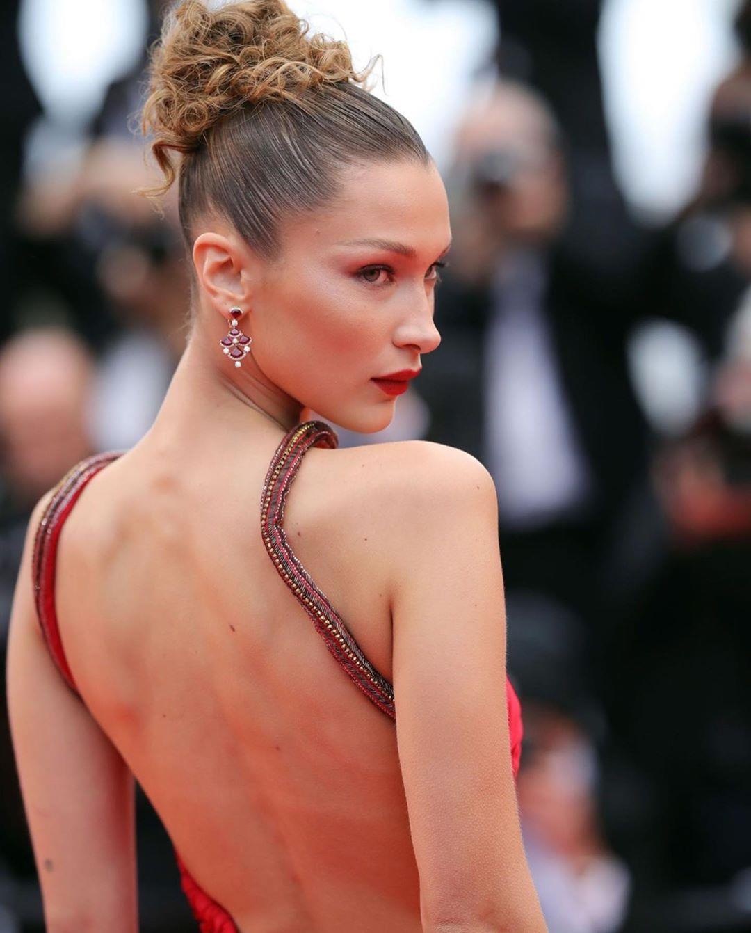 Bella Hadid lo vung nhay cam anh 7