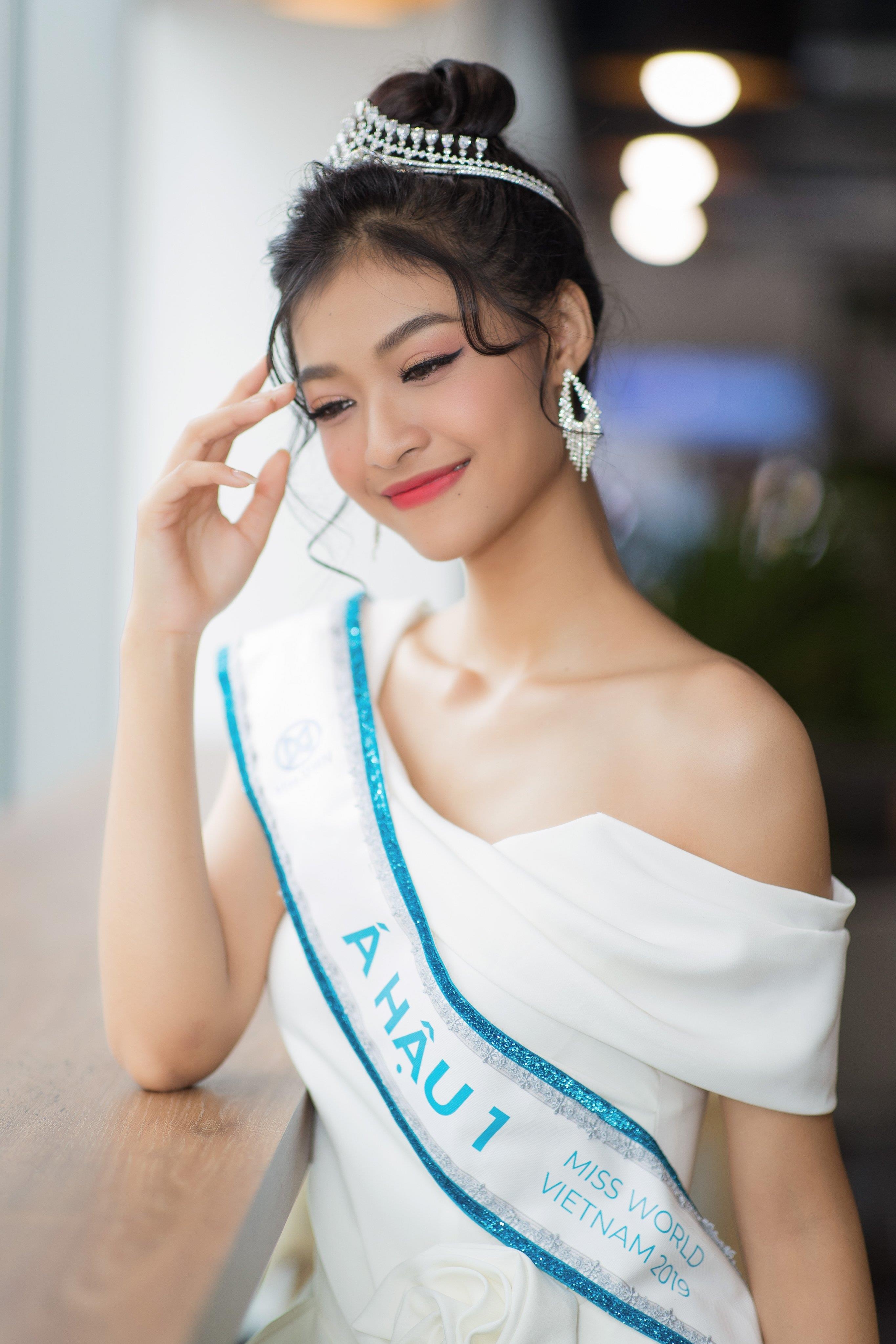 Hoa hau The gioi Viet Nam 2019 anh 10