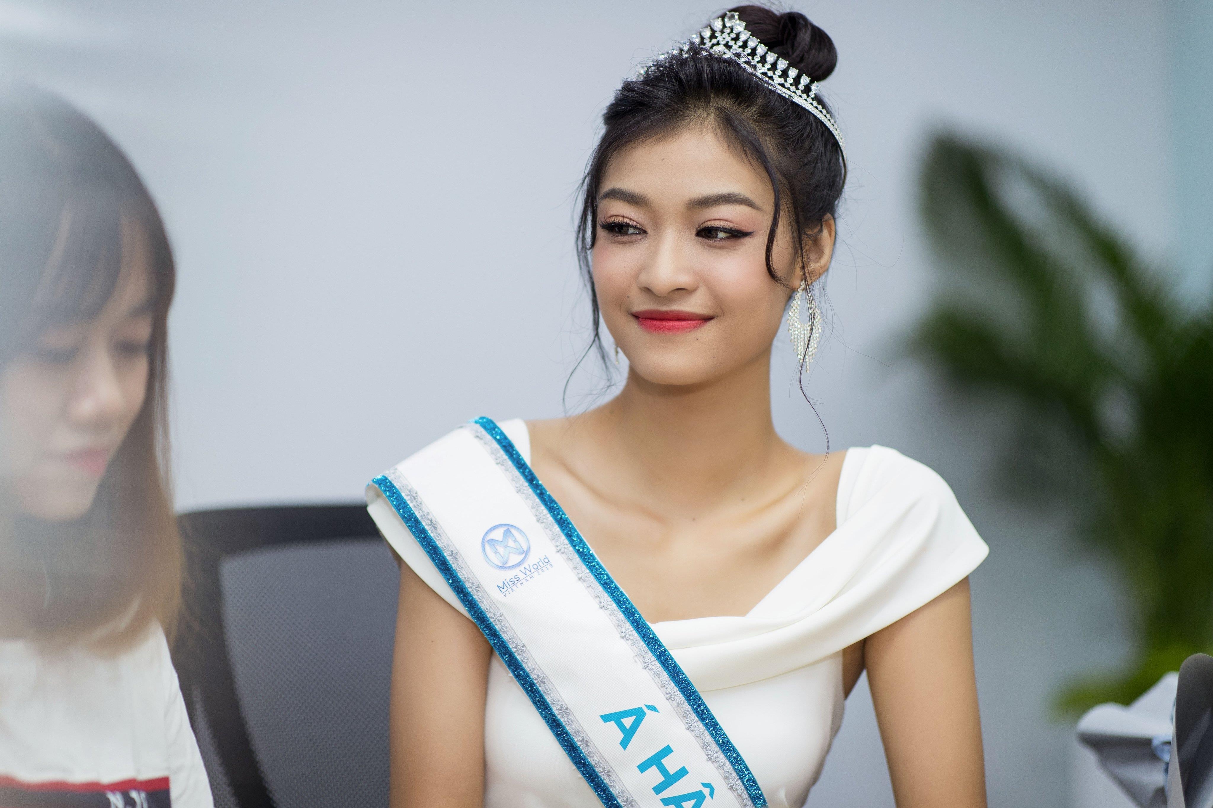 Hoa hau The gioi Viet Nam 2019 anh 8