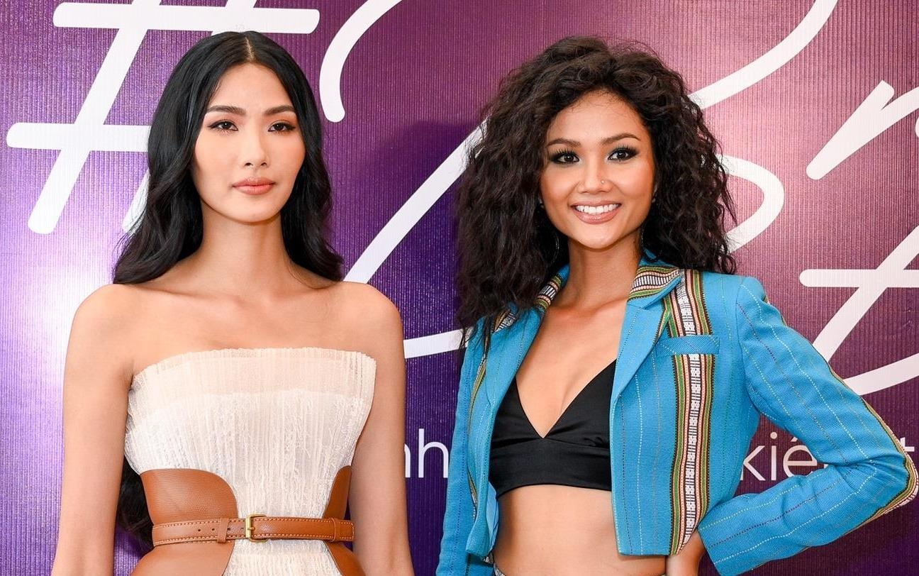 H'Hen Nie dien mot bra-top, hoi ngo Hoang Thuy o su kien hinh anh