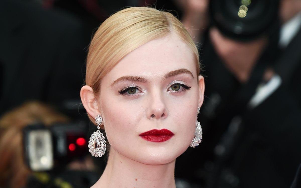 Hoc cach chon trang suc chuan nhu Elle Fanning va dan my nhan quoc te hinh anh