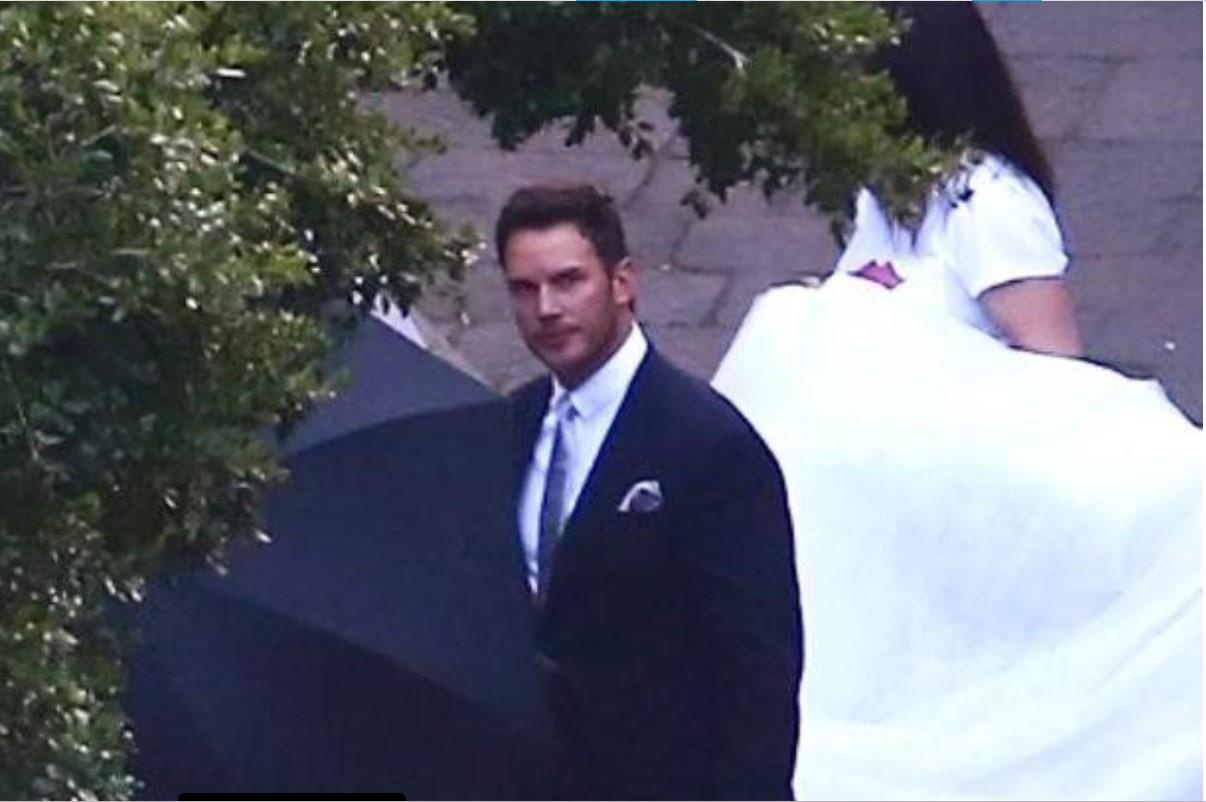 Chris Pratt hôn Katherine Schwarzenegger ảnh 2 Chris Pratt hon Katherine Schwarzenegger anh 2