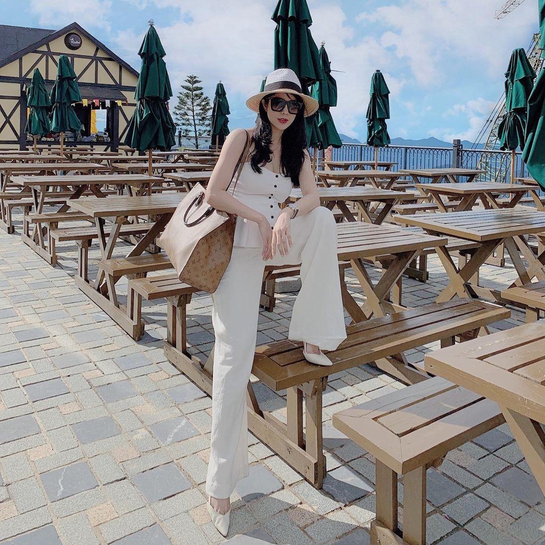 Diep Lam Anh mang bau lan hai anh 9