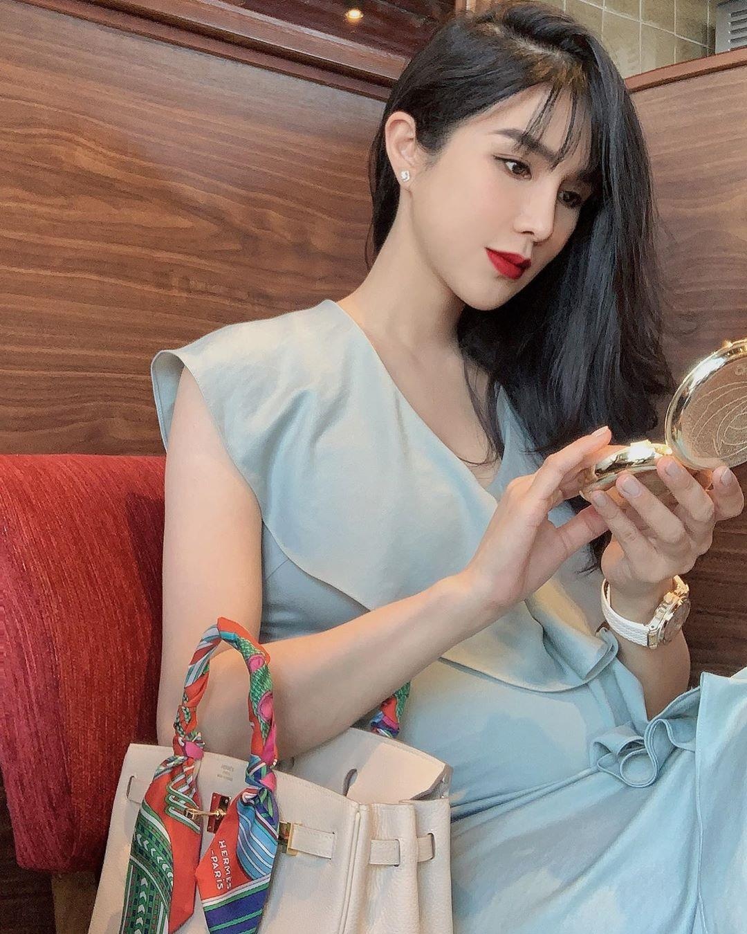 Diep Lam Anh mang bau lan hai anh 6