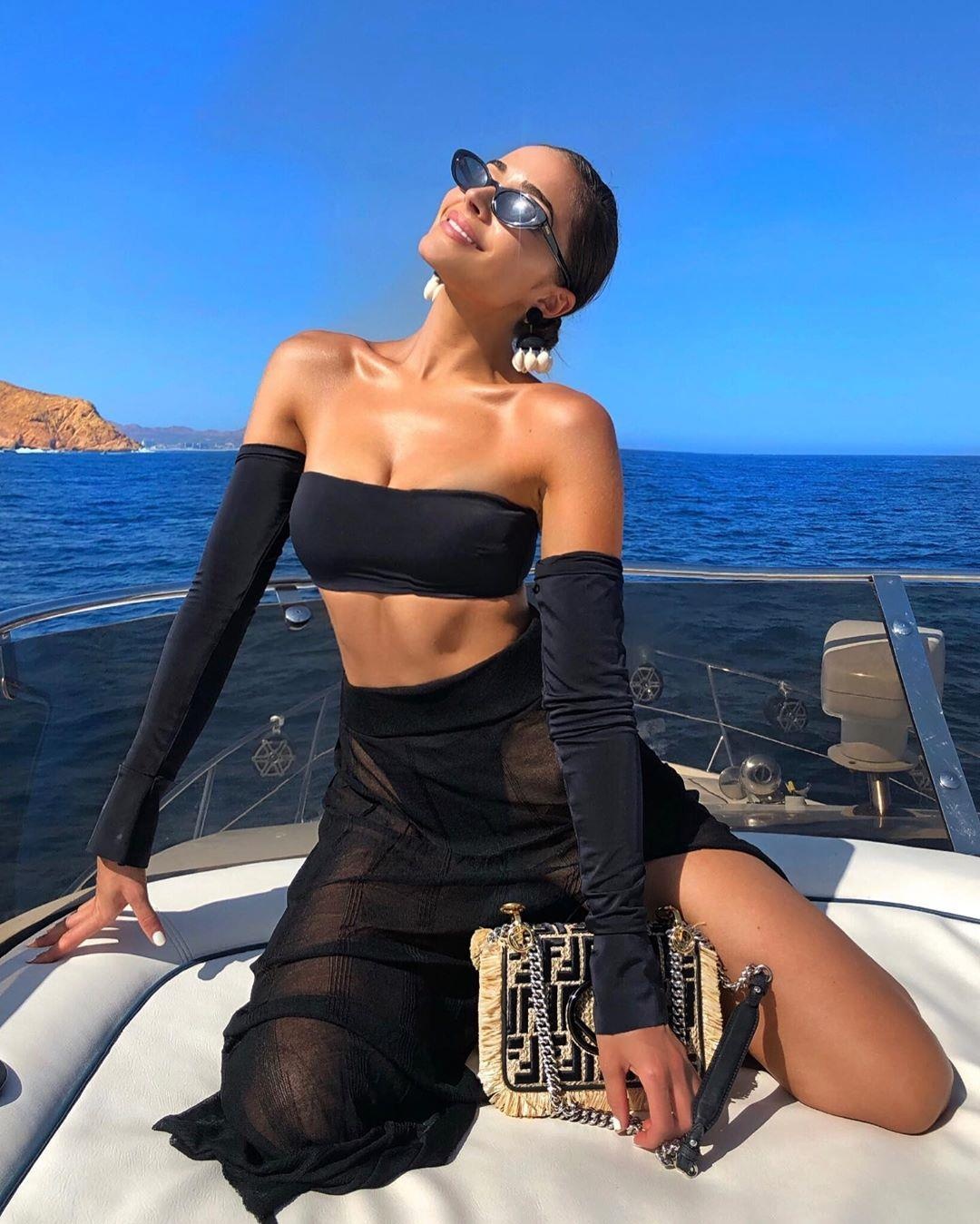 Sao nữ mặc bikini khoe dáng ảnh 5 Sao nu mac bikini khoe dang anh 5