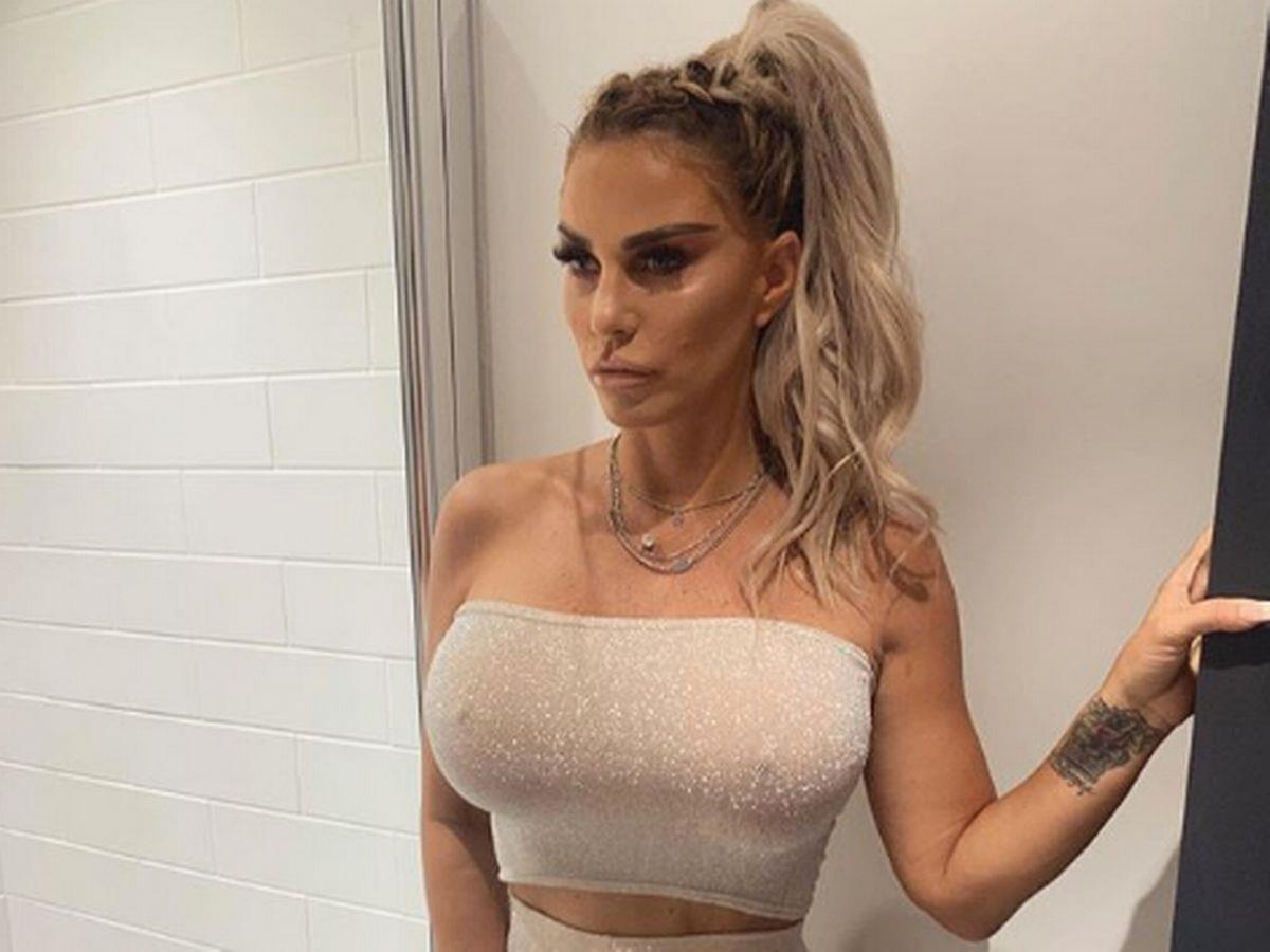 Katie Price phau thuat tham my anh 7