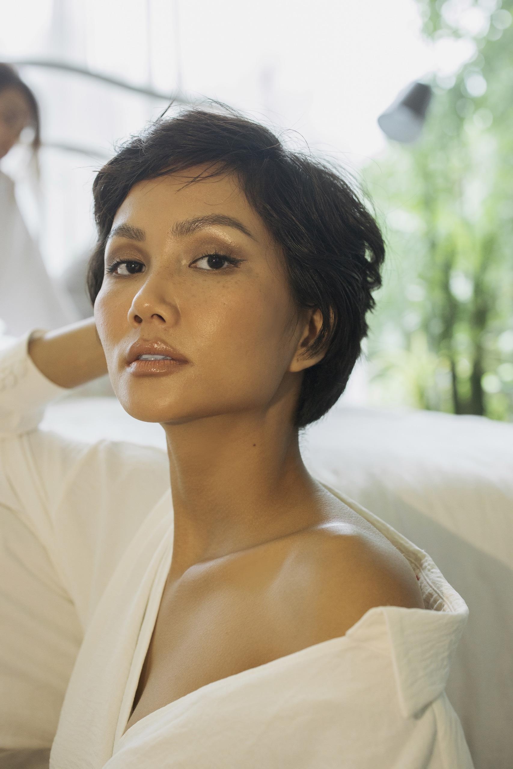 H'Hen Nie,  Le Hang tung anh moi anh 4