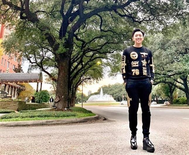 Son Tung M-TP,  Quang Anh giay don anh 7