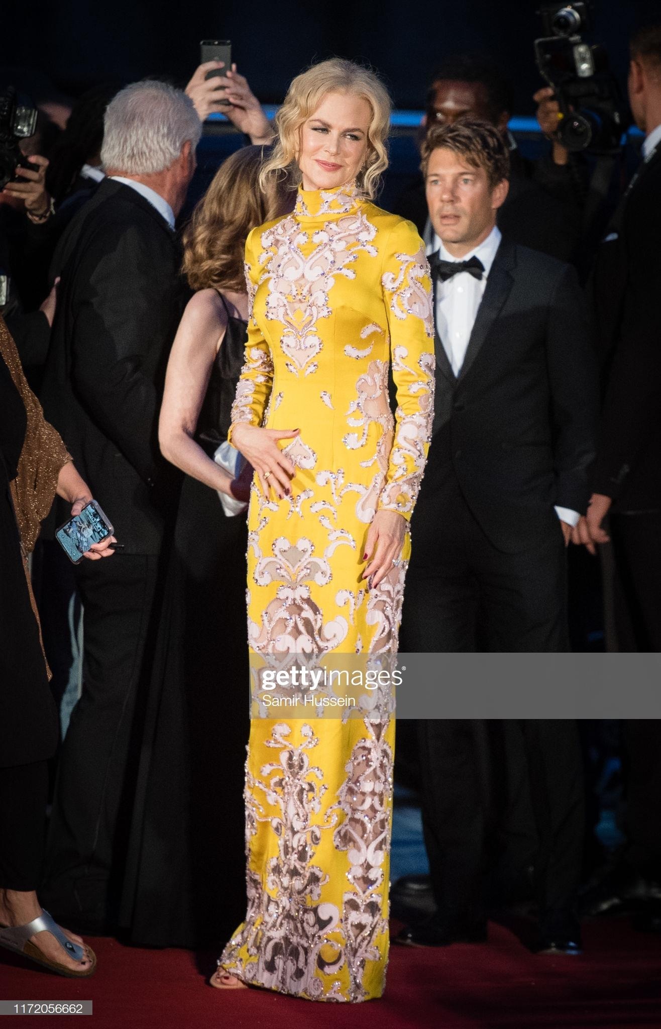 gia dinh David Beckham tren tham do 2019 anh 4