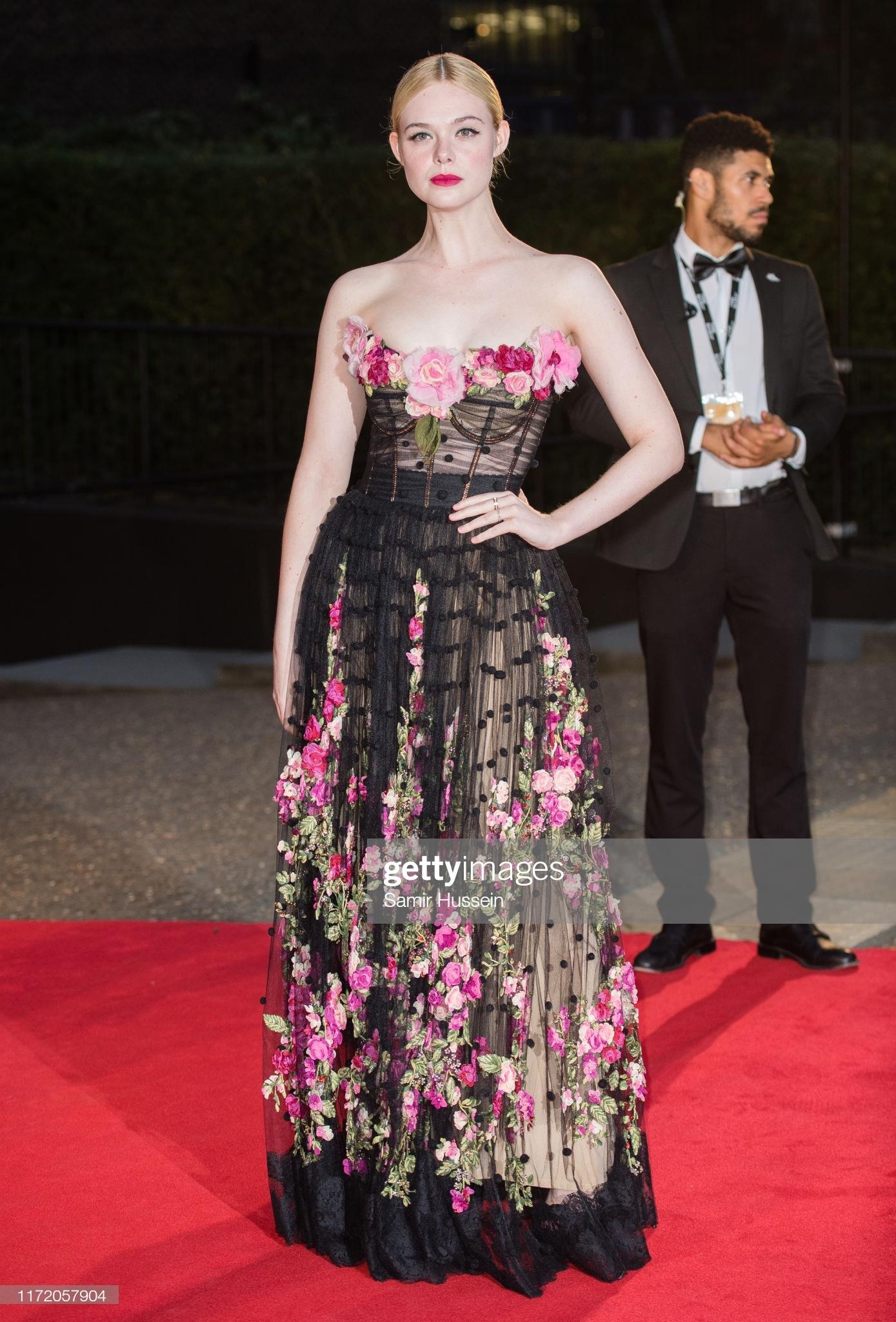 gia dinh David Beckham tren tham do 2019 anh 7