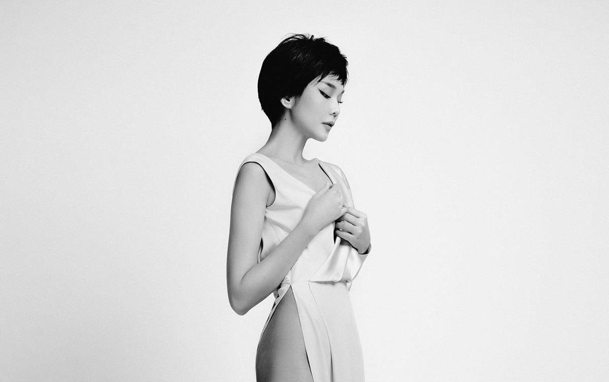 Thanh Hang gay chu y khi dien dam xe cao toi eo cua Nguyen Cong Tri hinh anh