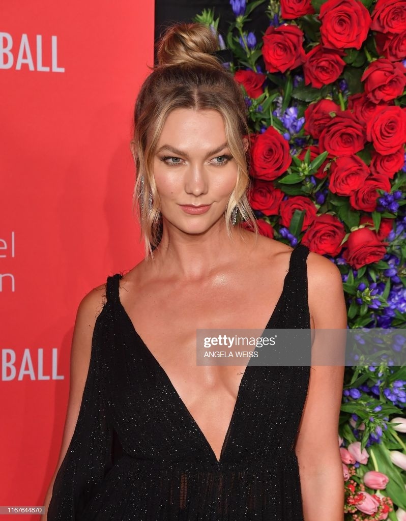 thien than Victoria's Secret anh 9