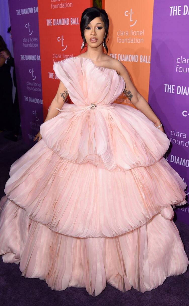 thien than Victoria's Secret anh 6