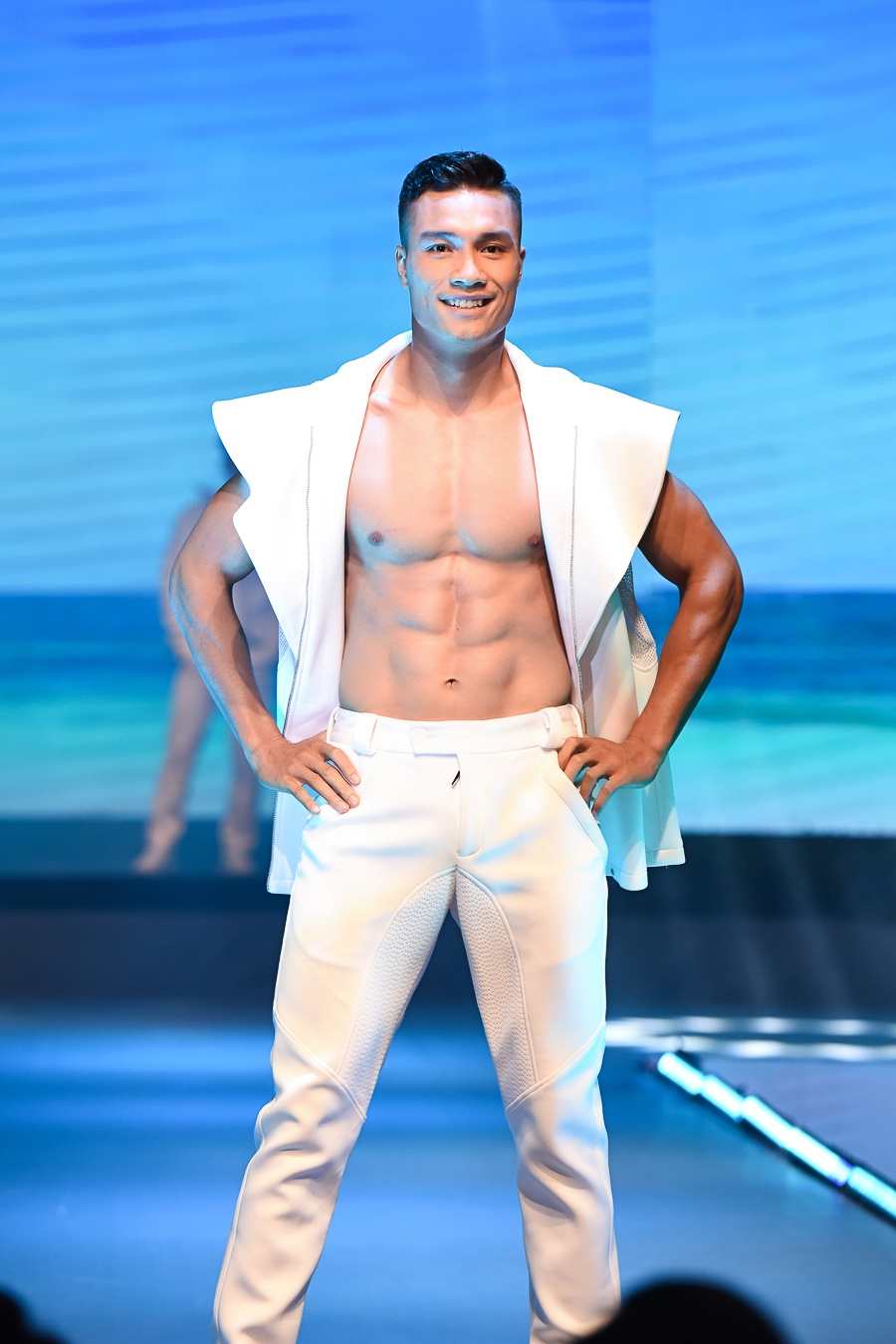 Truong Ngoc Anh va Ha Kieu Anh anh 13