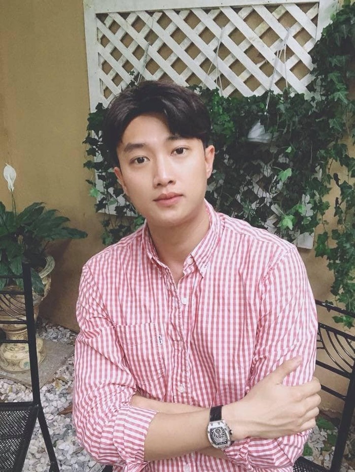 Sao Viet su dung hang gia anh 4