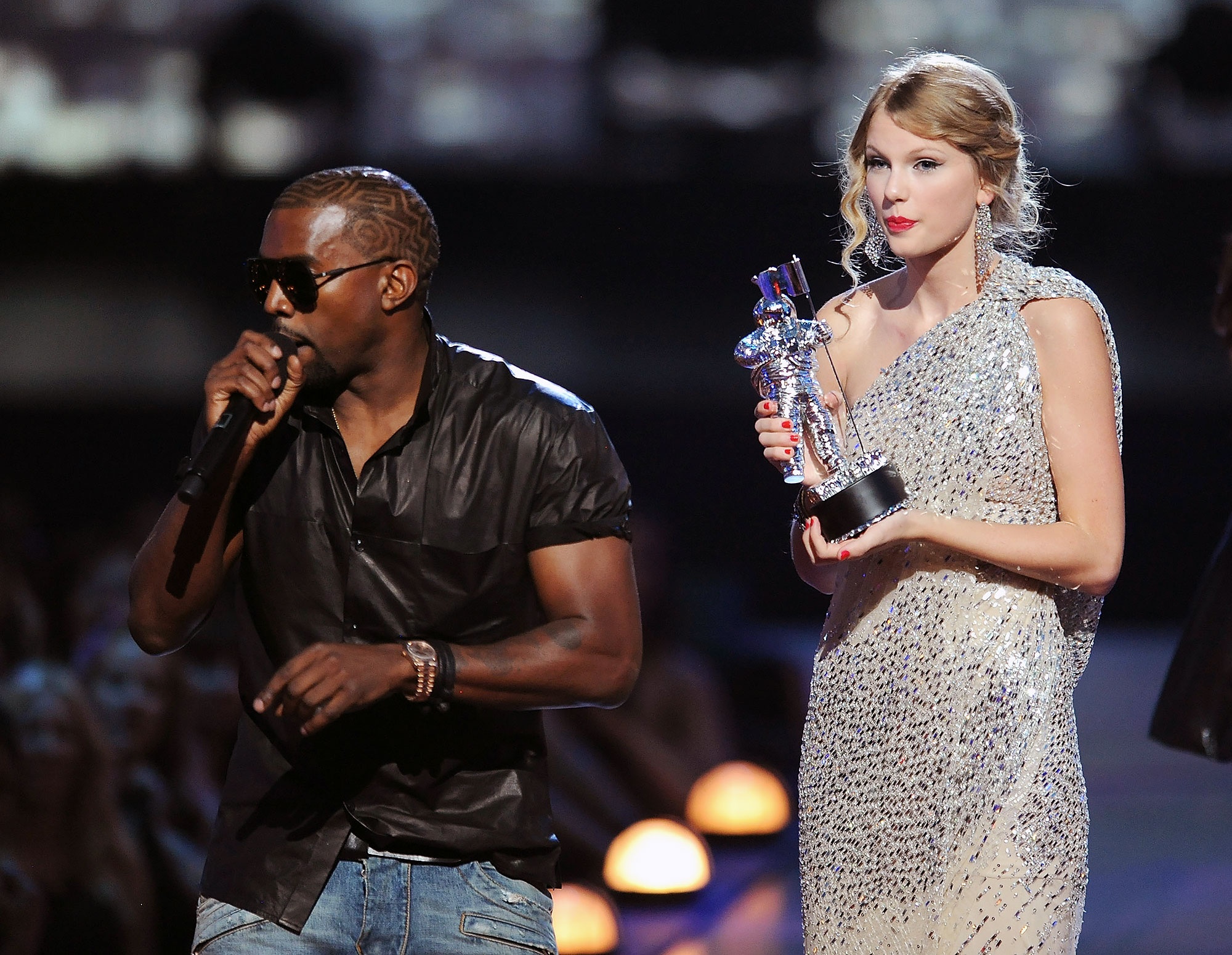 Taylor Swift va Kanye West anh 2