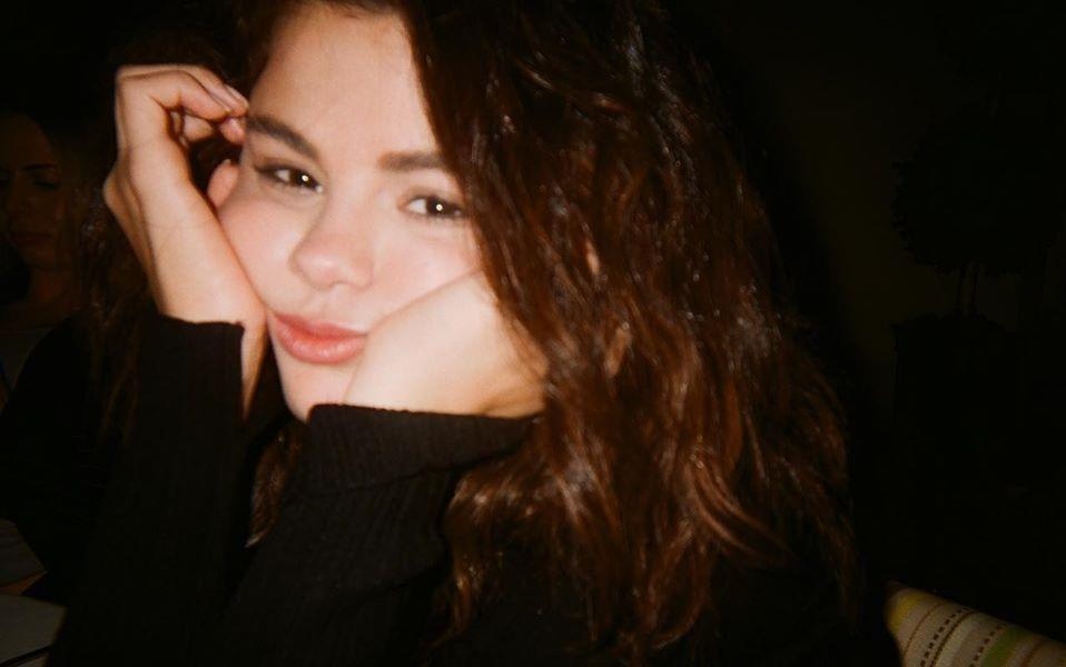 Loat anh khoe nhan sac doi thuong cua Selena Gomez hinh anh