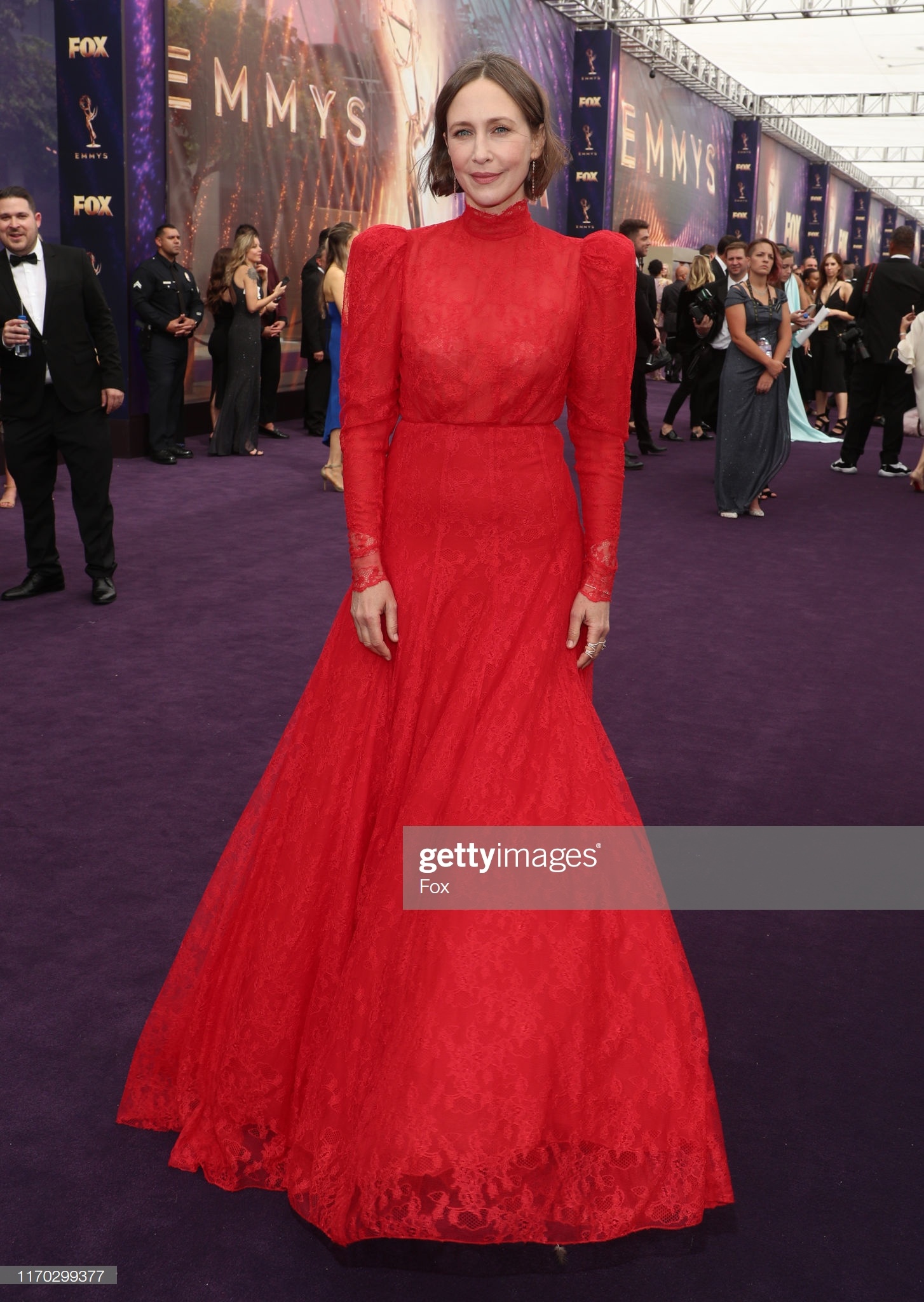 Kim Kardashian hoi ngo Kendall Jenner anh 7