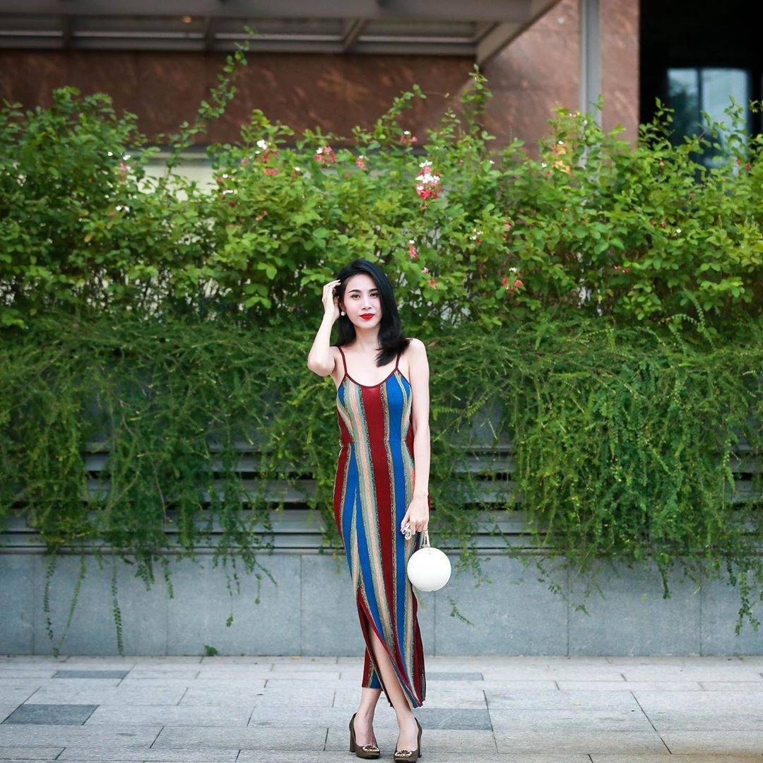 Nha Phuong gay go anh 10