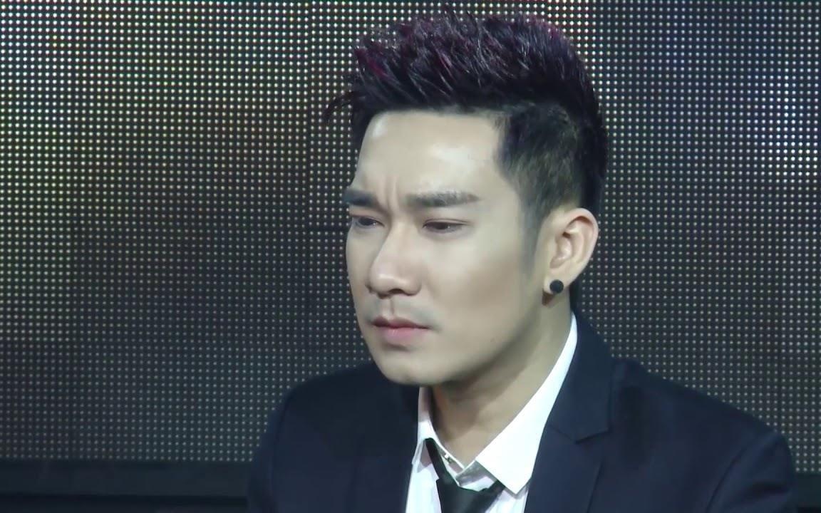 Sao Viet chia se voi Quang Ha sau vu chay Cung Van hoa Viet Xo hinh anh