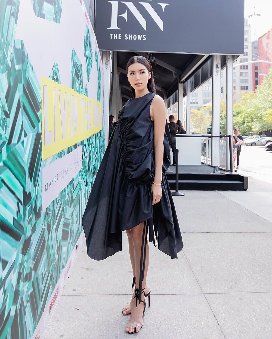 Ky Duyen du Tuan le thoi trang Paris anh 11