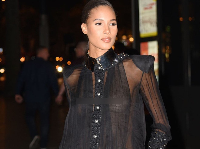 tinh cu Neymar khong mac noi y anh 11