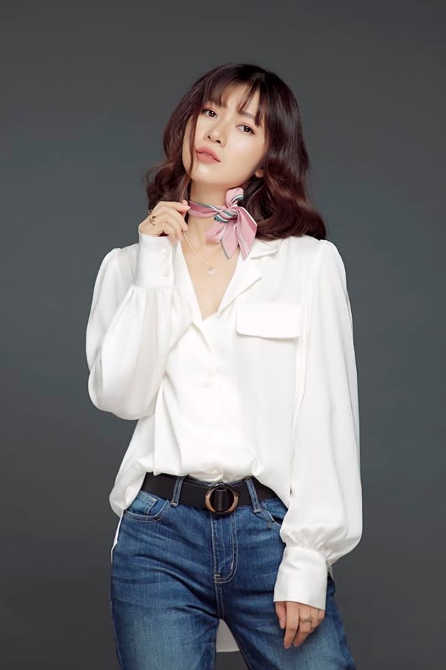 Oanh Kieu dong Tieng set trong mua anh 10