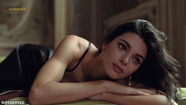 Kendall Jenner bán khỏa thân ảnh 2 Kendall Jenner ban khoa than anh 2