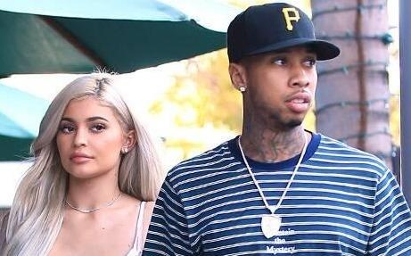 Kylie Jenner di choi voi tinh cu goc Viet hau chia tay Travis Scott hinh anh