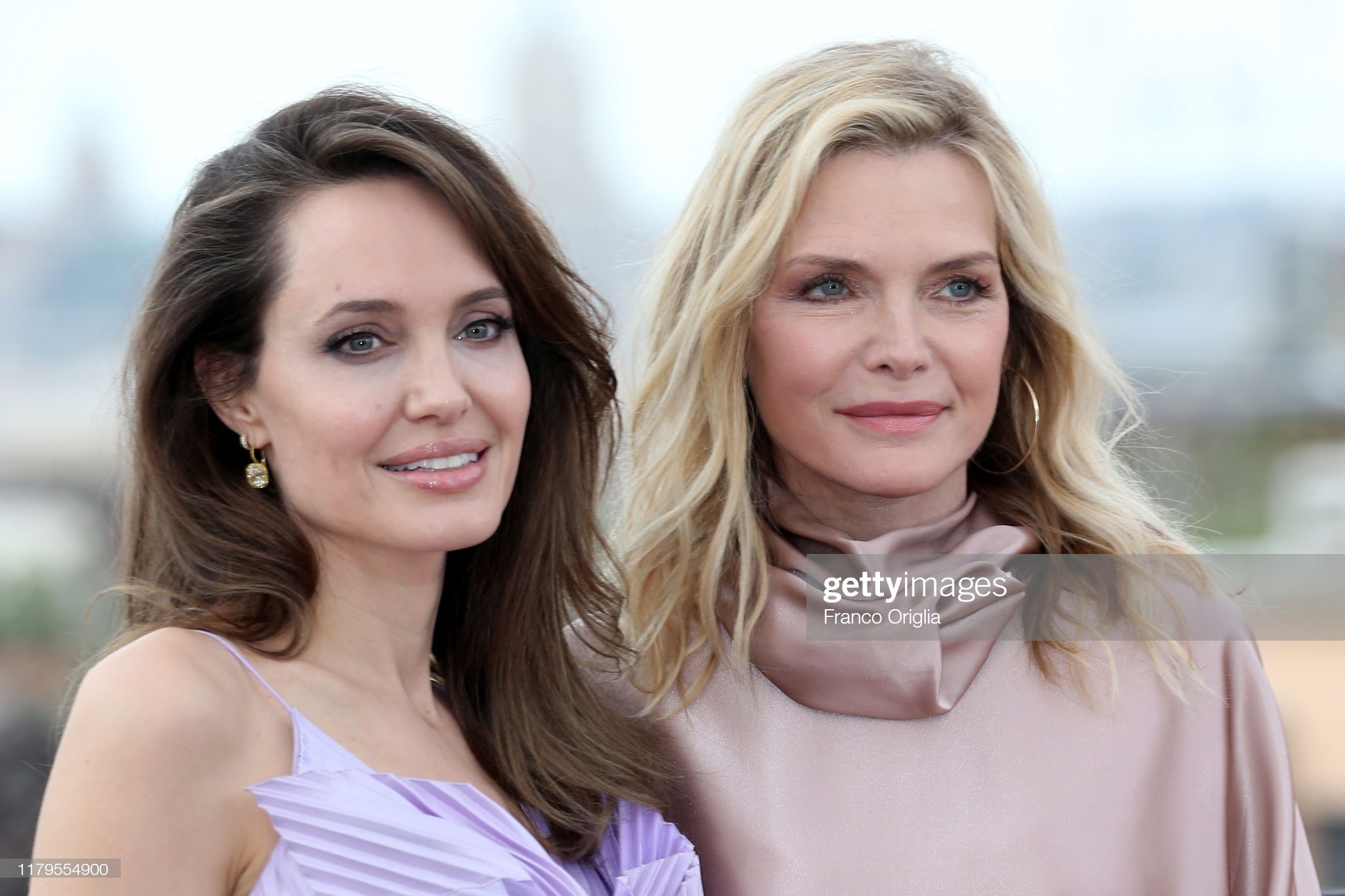 Angelina Jolie khoe sac anh 5