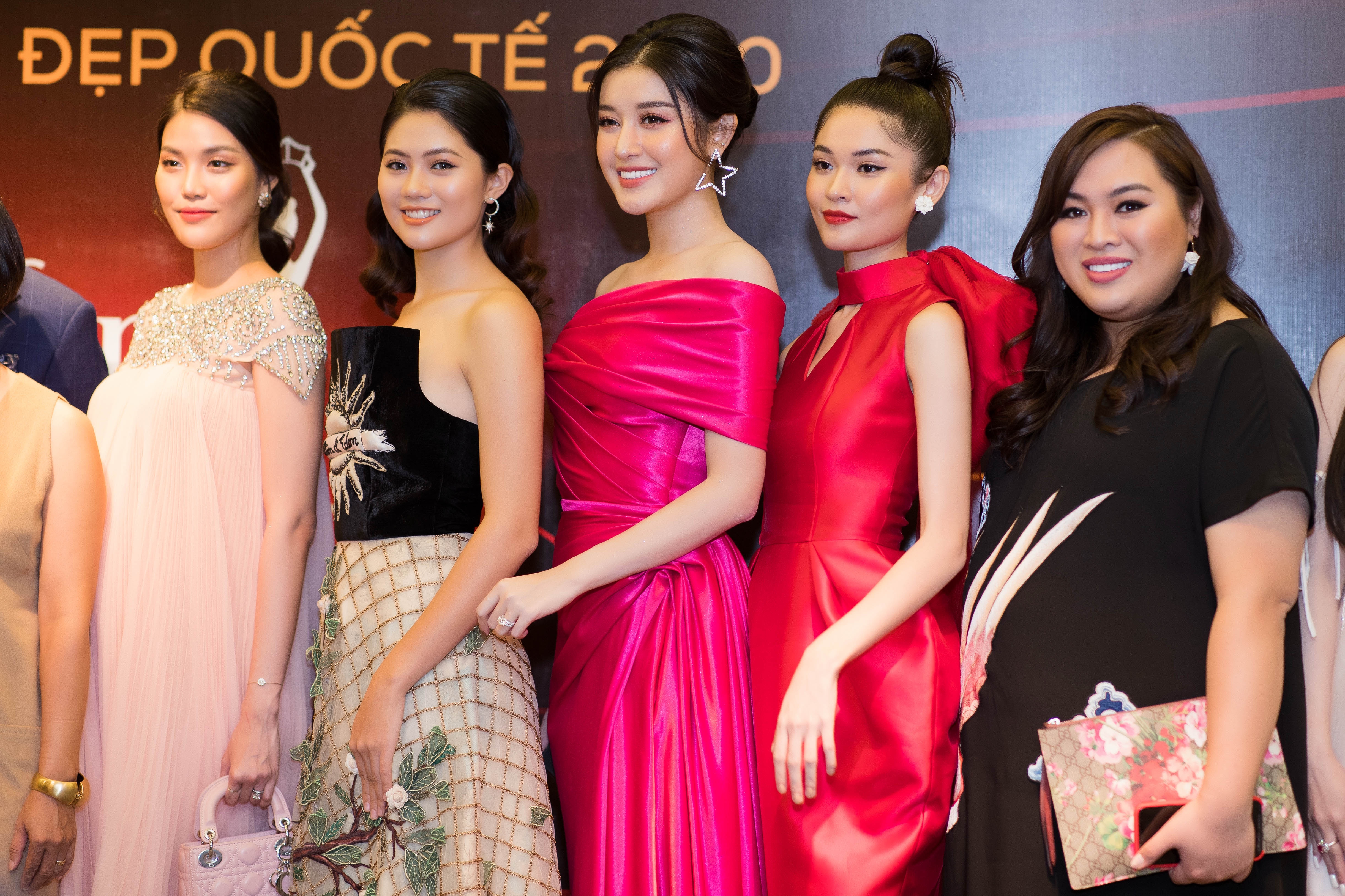 Lan Khue mang bau 8 thang anh 13