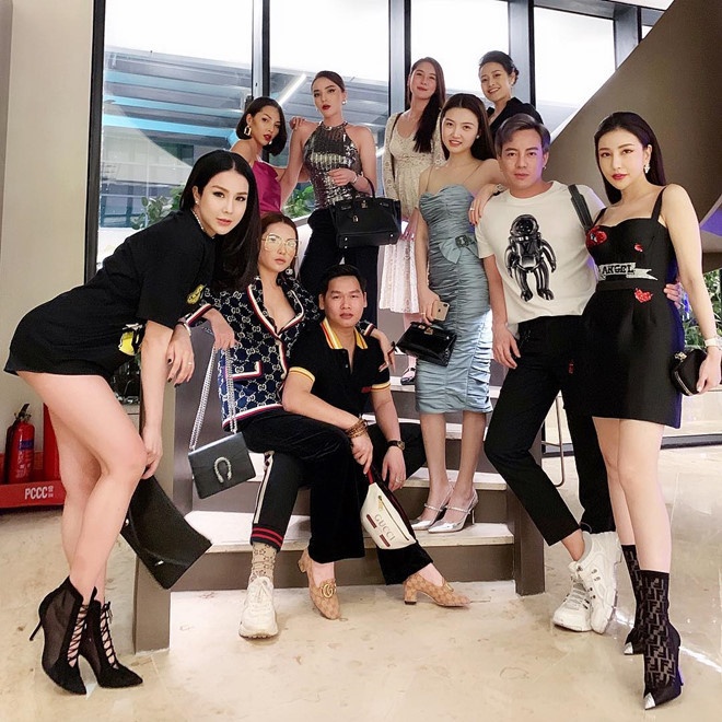 hoi ban than showbiz anh 6