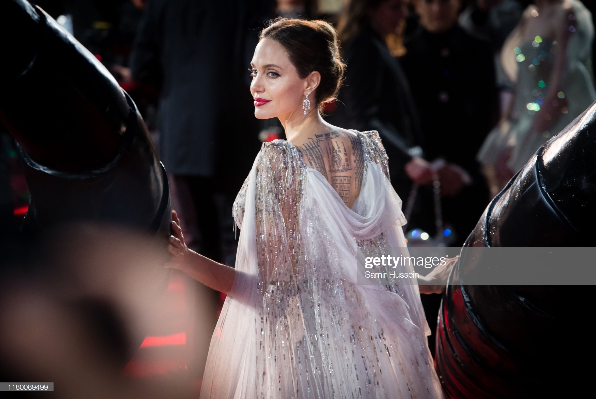 Angelina Jolie do sac voi Elle Fanning anh 3