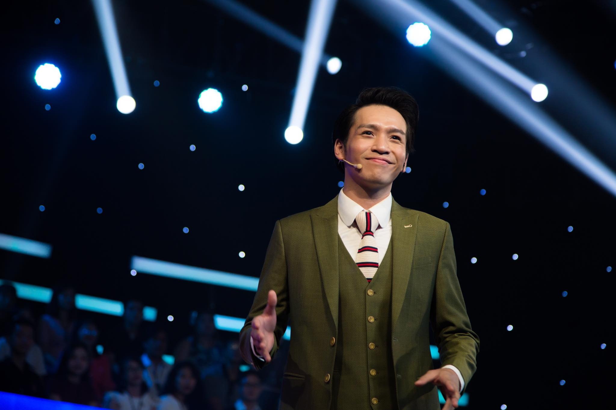 Nhat Kim Anh va Bach Cong Khanh anh 8