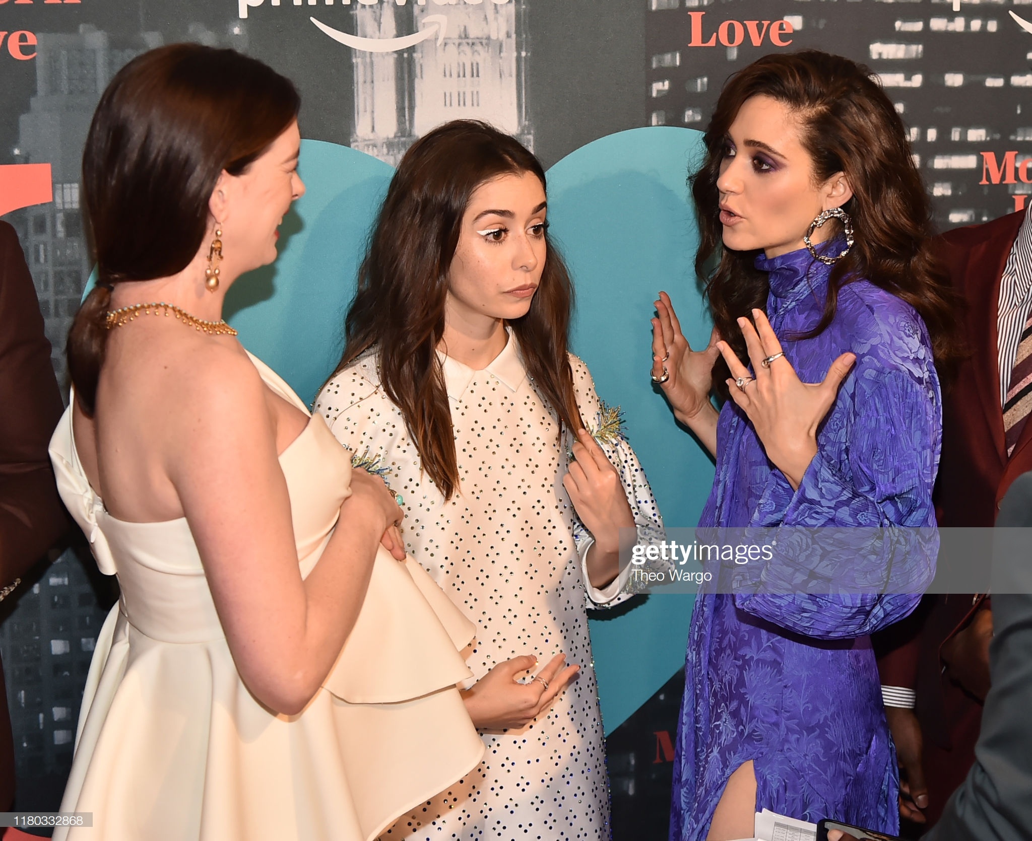 Anne Hathaway co bau lan hai anh 6