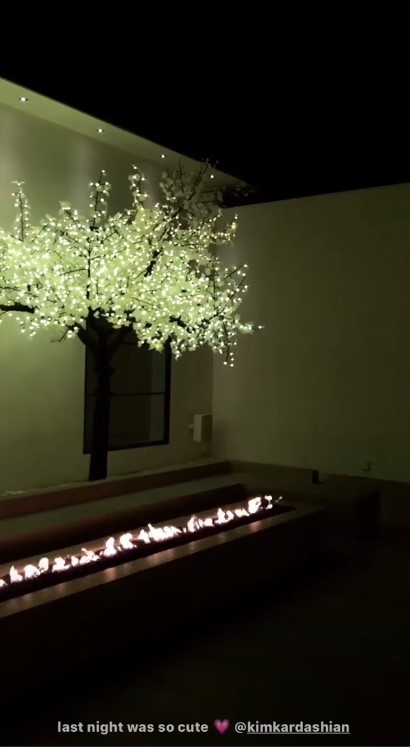 Kylie Jenner khoe vong 3 anh 4