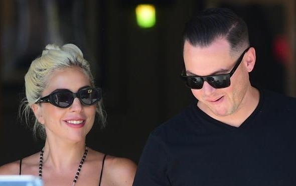 Lady Gaga chia tay ban trai ky su sau 3 thang hen ho? hinh anh