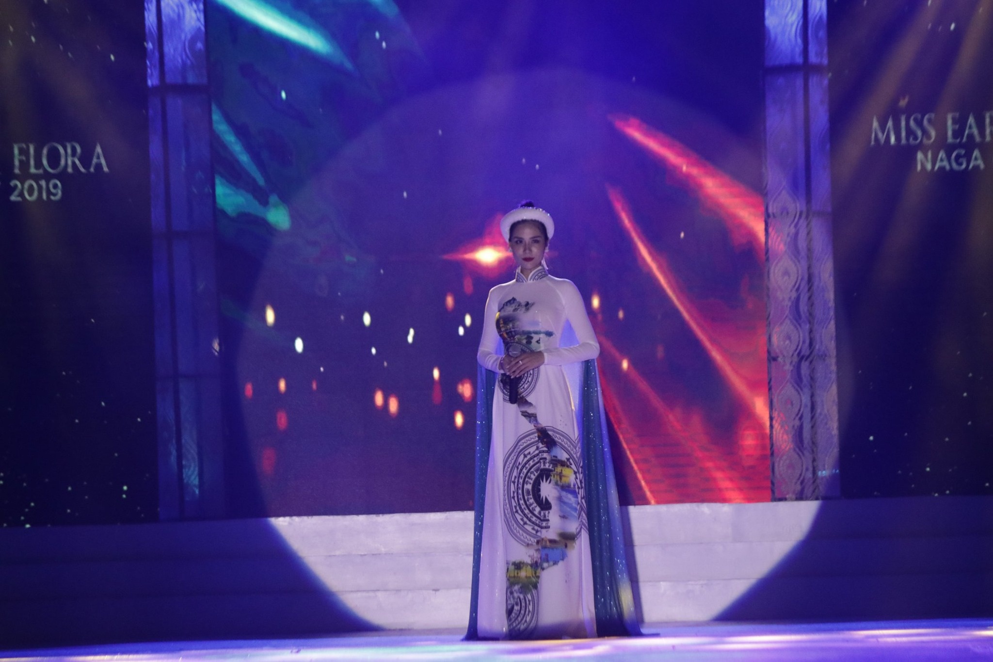 Hoang Hanh thi Miss Earth 2019 anh 1