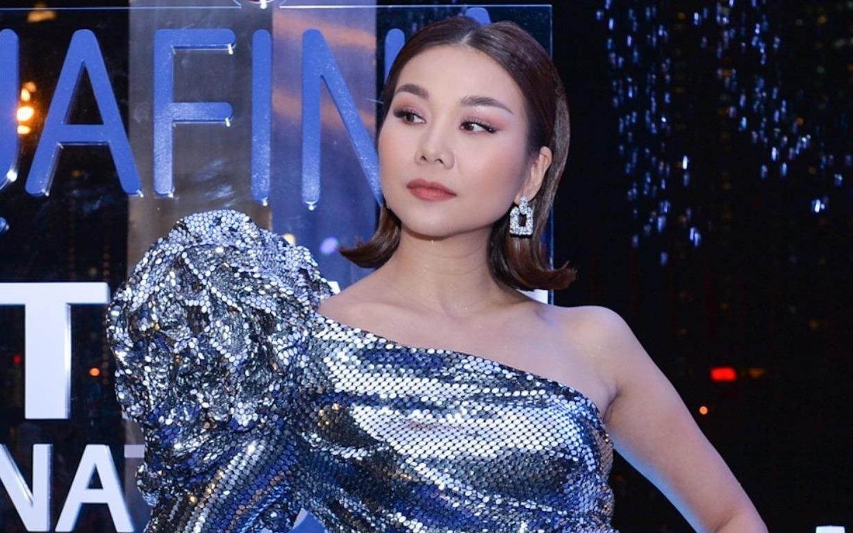 Thanh Hang, Tieu Vy goi cam tren tham do thoi trang hinh anh