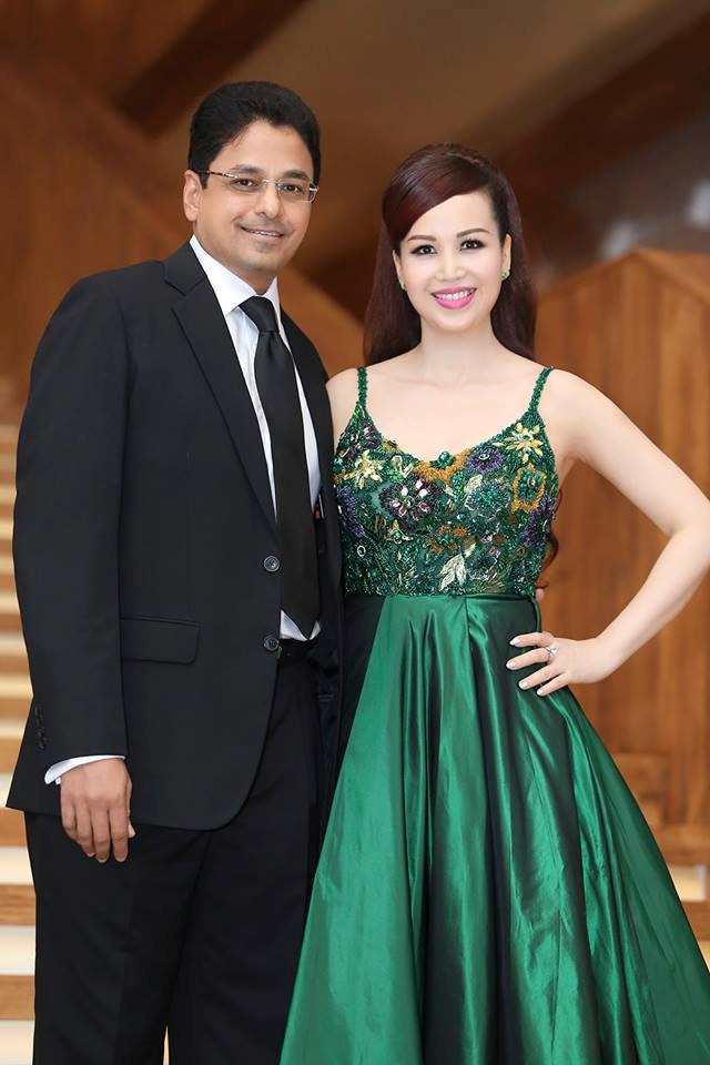 Hoa hau Viet lay chong anh 3